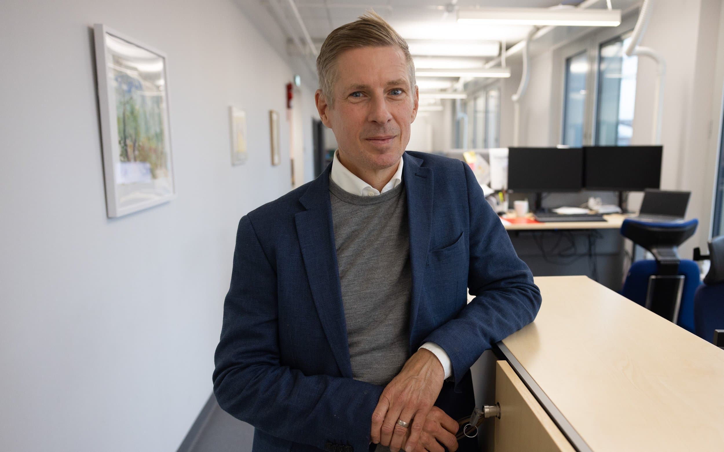 Per Hansson. Per Hansson controller på sjukhuset