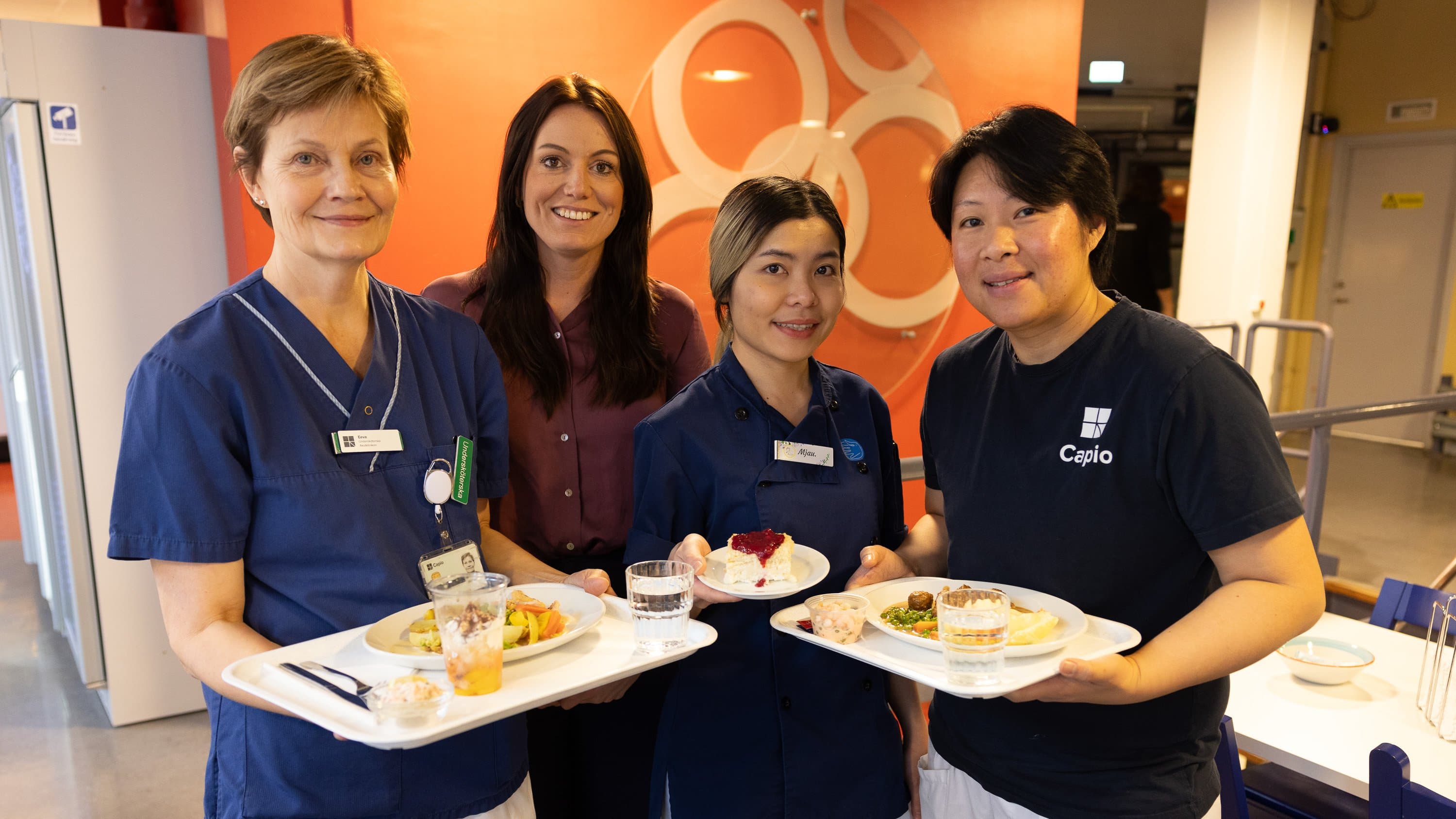 Eeva Bärsjö, Eleonor Röckert, Ampariporn (Mjau) Öström, Joy Mimaram. Eeva Bärsjö, Eleonor Röckert, Ampariporn (Mjau) Öström, Joy Mimaram.