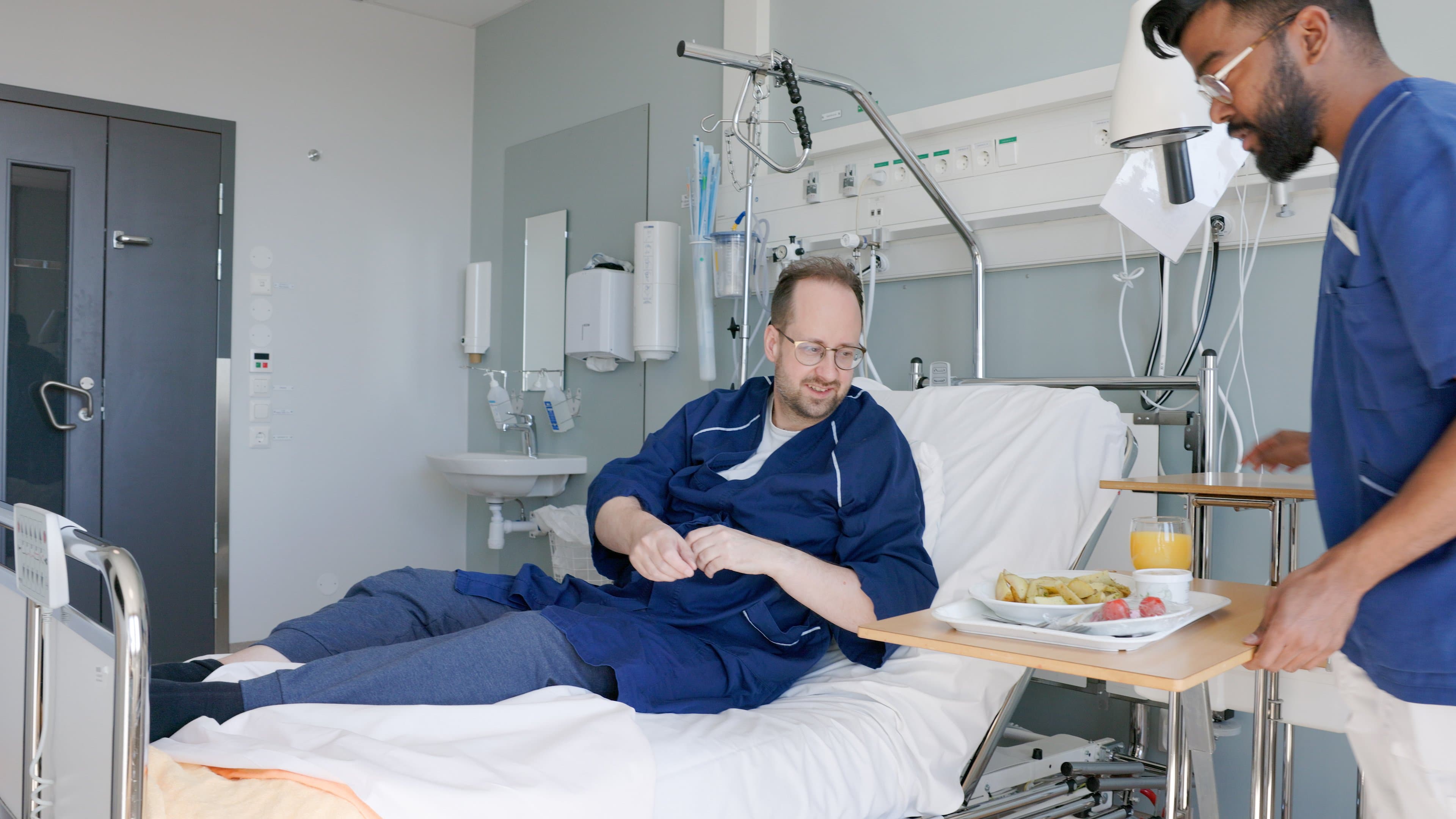 ett nytt sätt för patienter att beställa sin mat: med QR-koder. ett nytt sätt för patienter att beställa sin mat: med QR-koder.